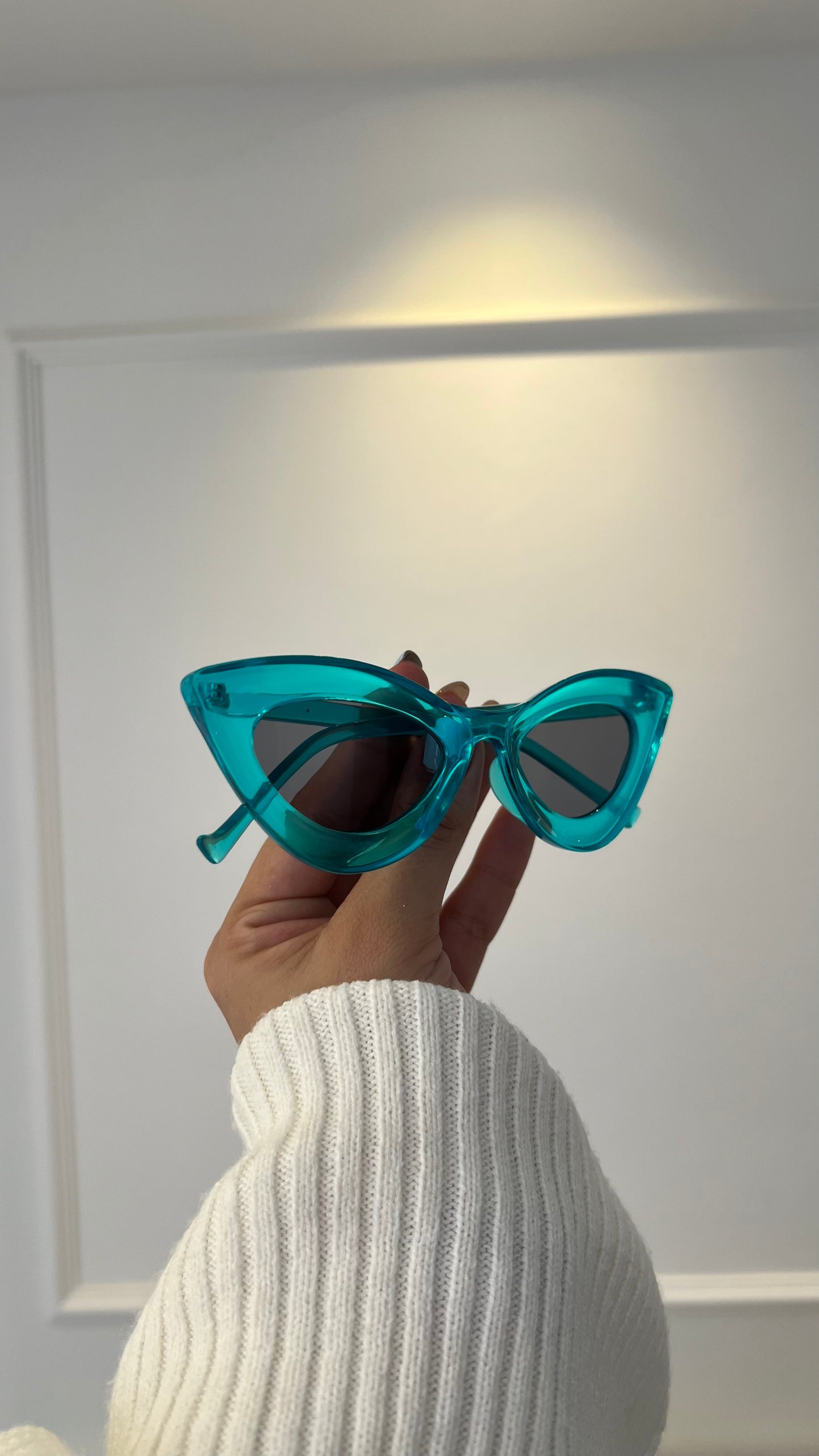 ALEXA BLUE