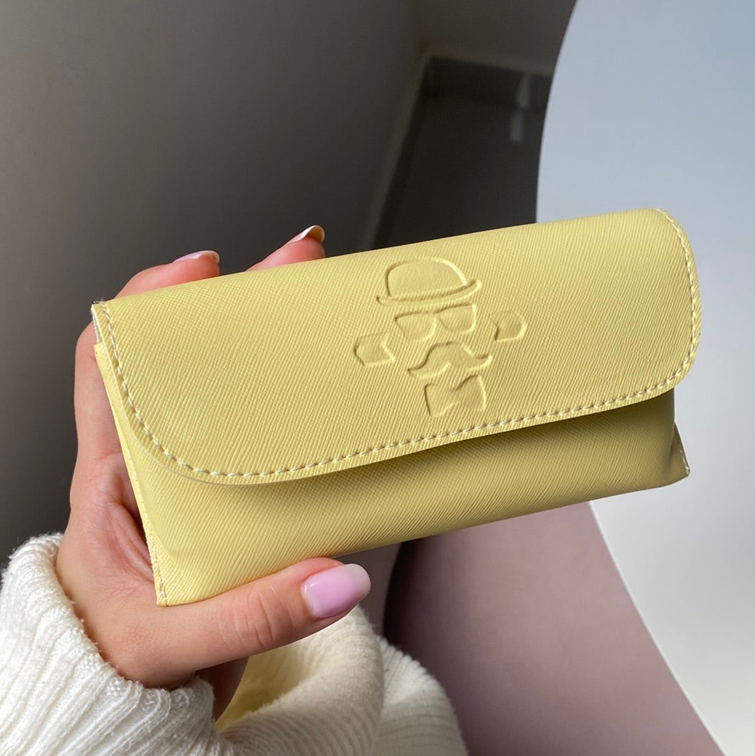 ESTUCHE YKSIS
