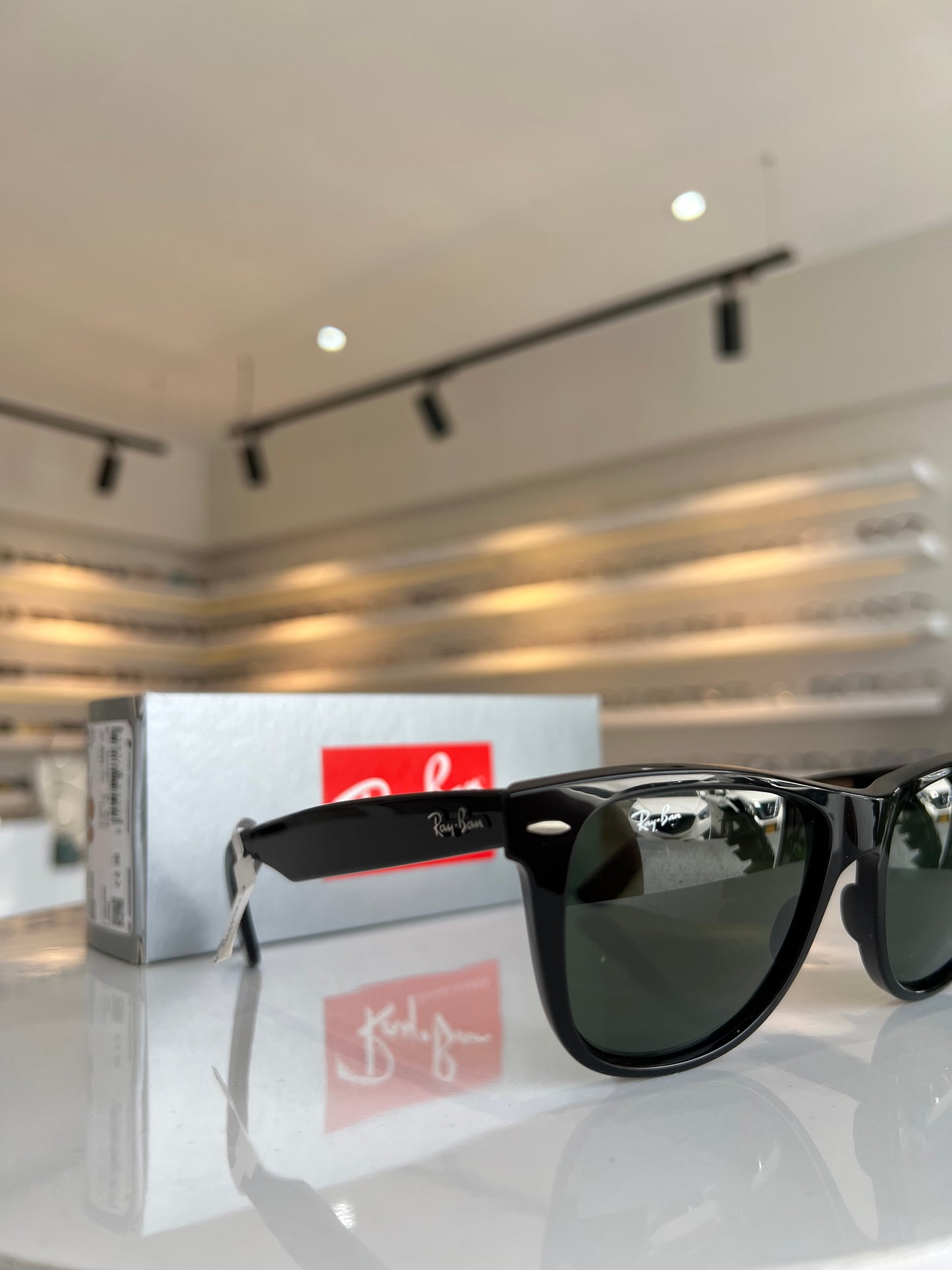 RB WAYFARER
