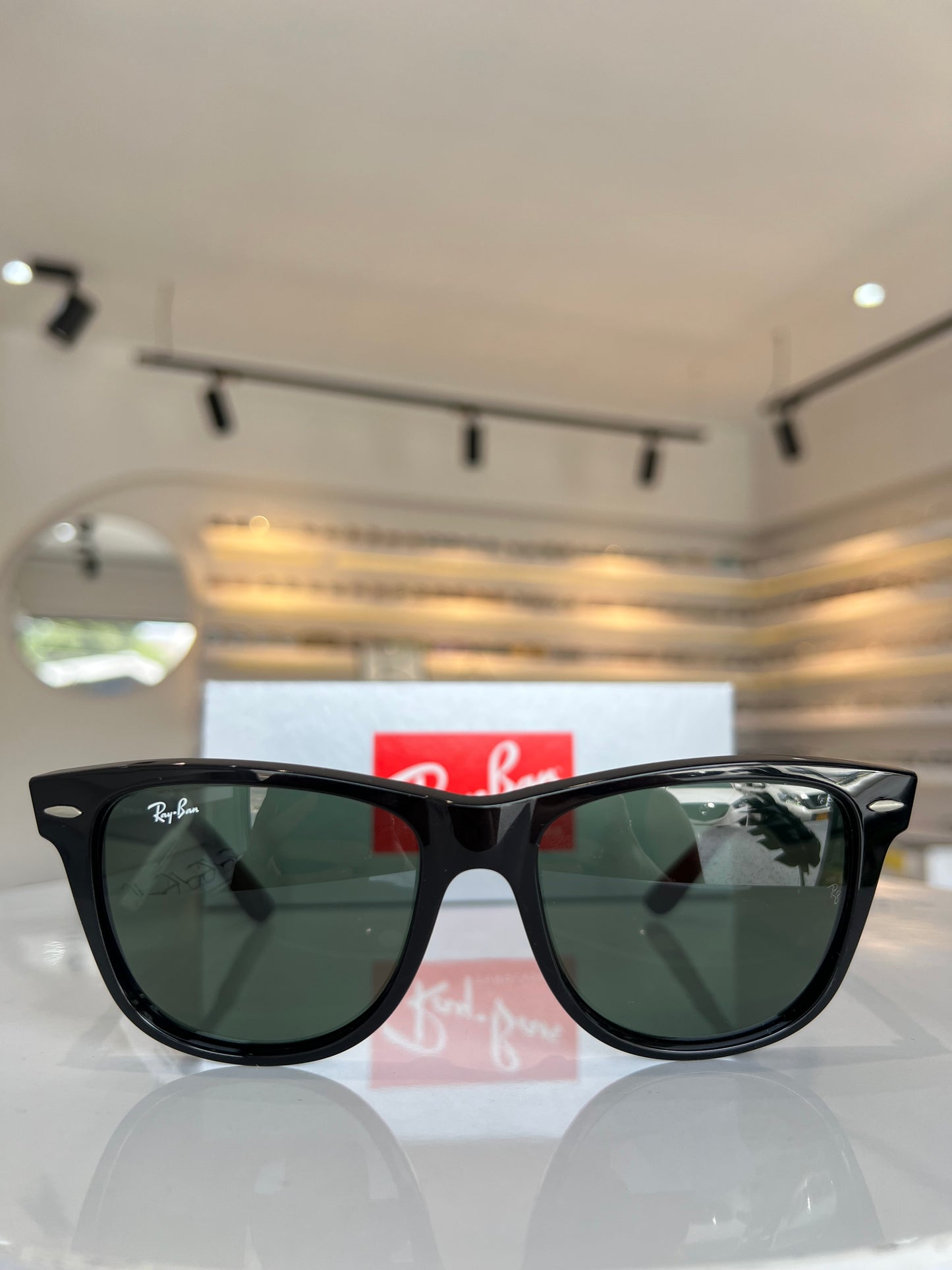 RB WAYFARER