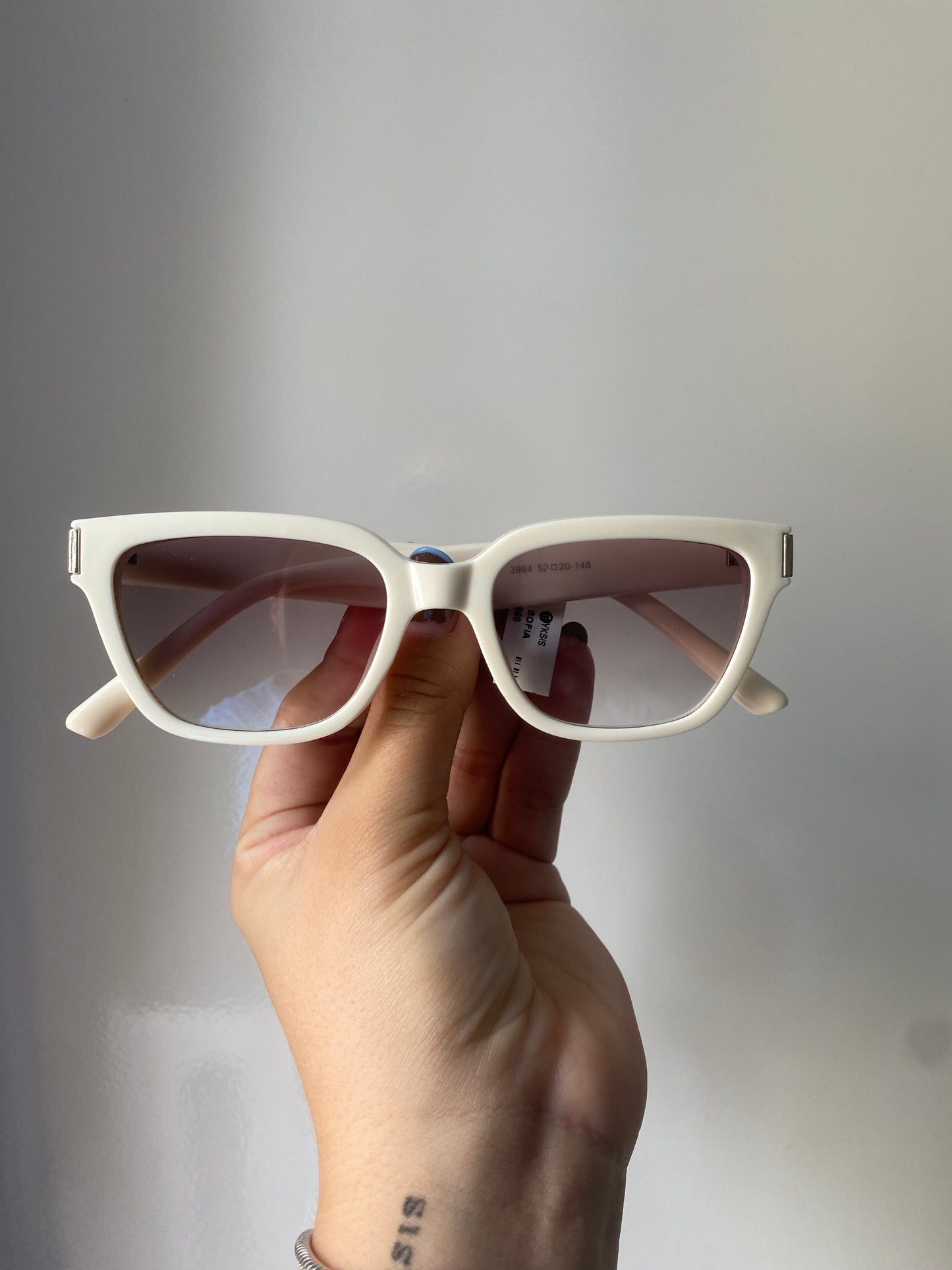 SOFIA BEIGE